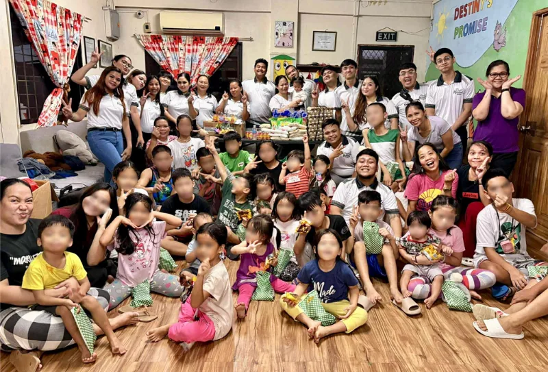 The Bednbody team spending a day with children in the community